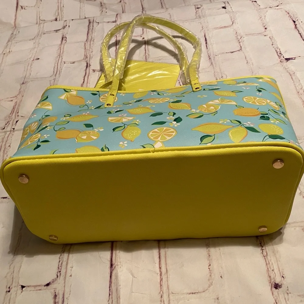 Trina Turk Lemon Print Tote Bag w/ Matching Wristlet | New w/ Tags - Picture 6 of 10